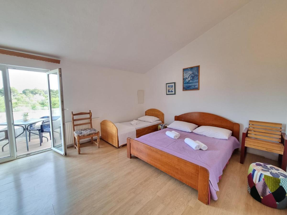 Rooms Slavica Okrug Gornji Exteriör bild