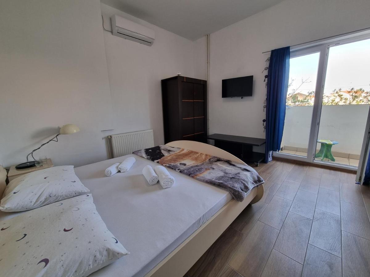 Rooms Slavica Okrug Gornji Exteriör bild