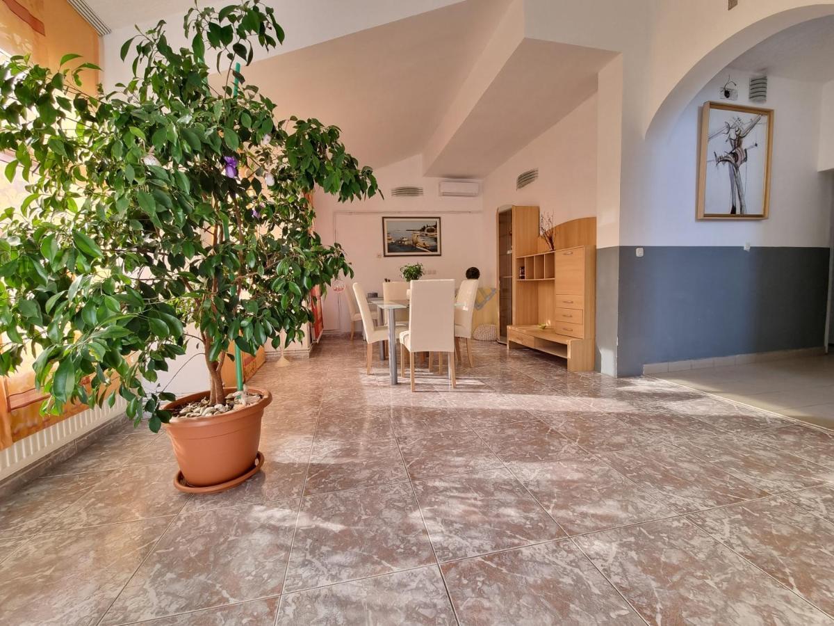 Rooms Slavica Okrug Gornji Exteriör bild