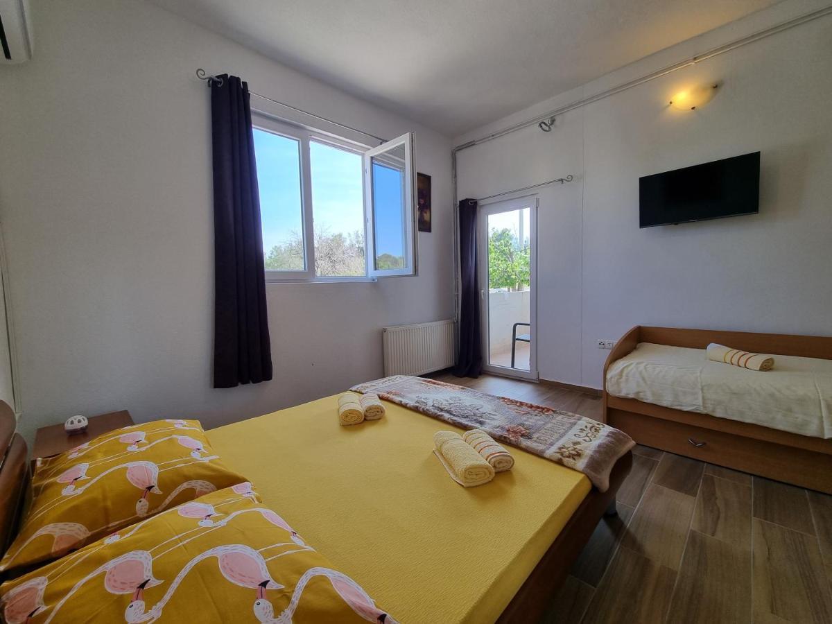 Rooms Slavica Okrug Gornji Exteriör bild