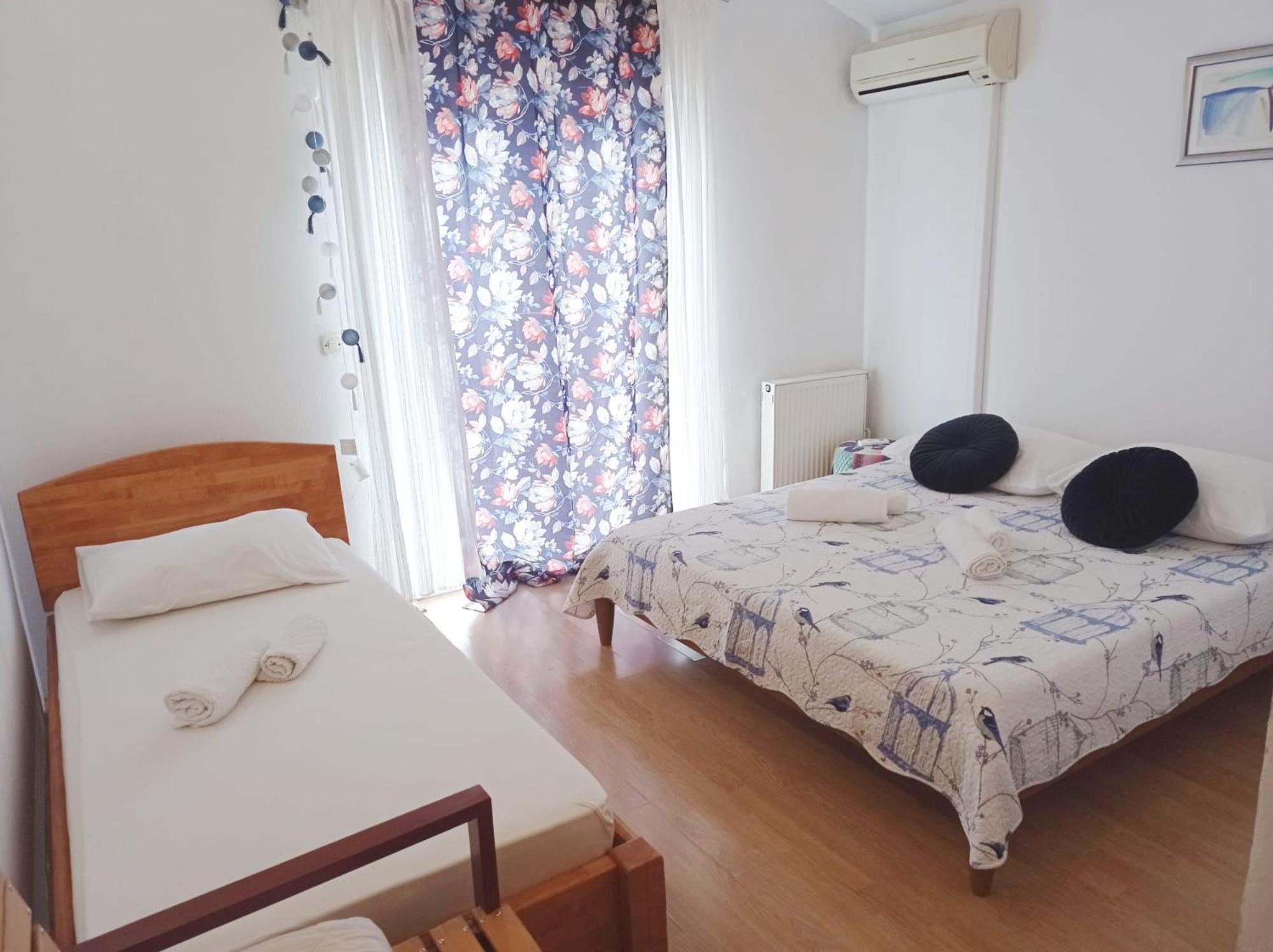 Rooms Slavica Okrug Gornji Rum bild