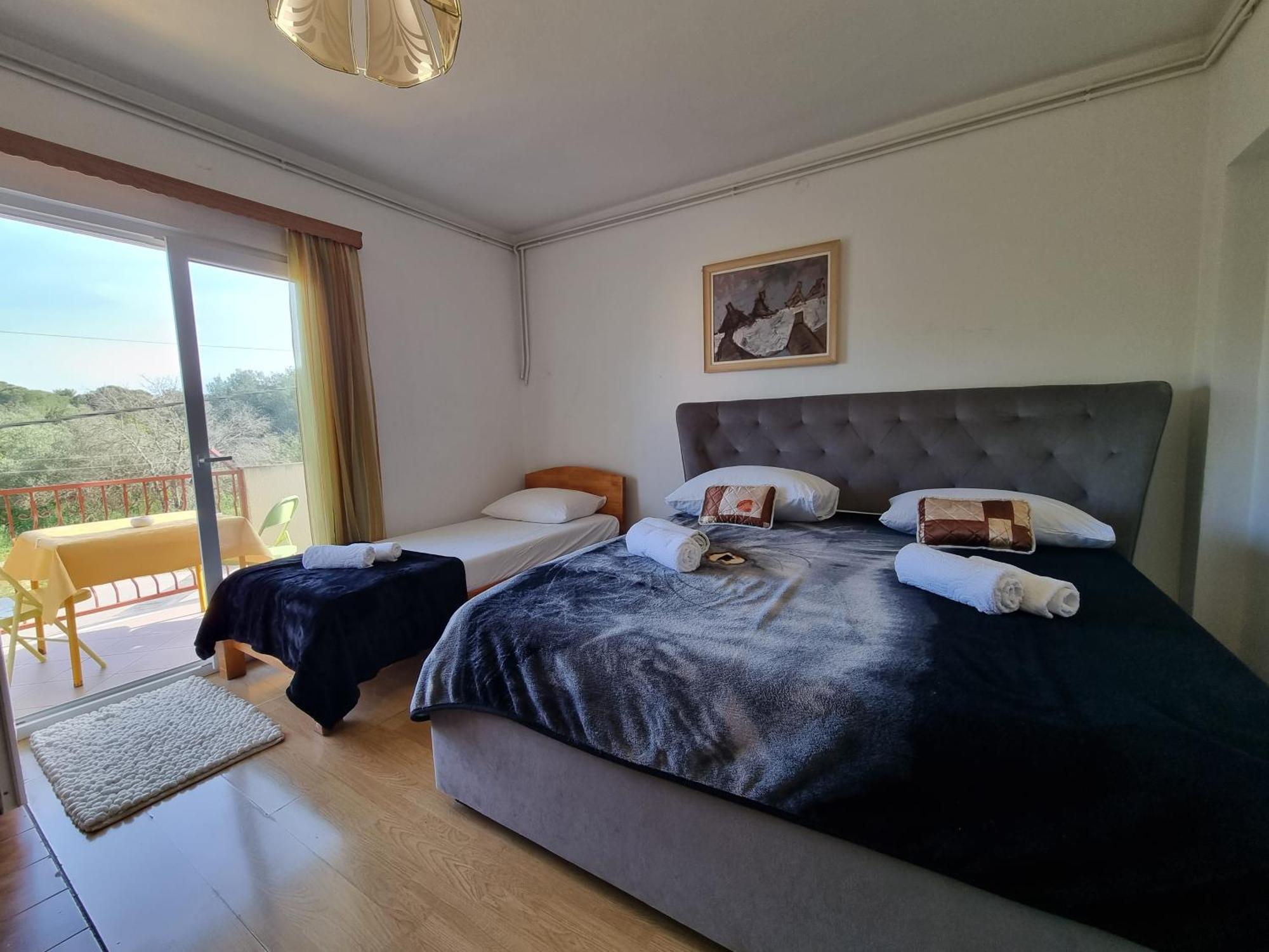 Rooms Slavica Okrug Gornji Rum bild