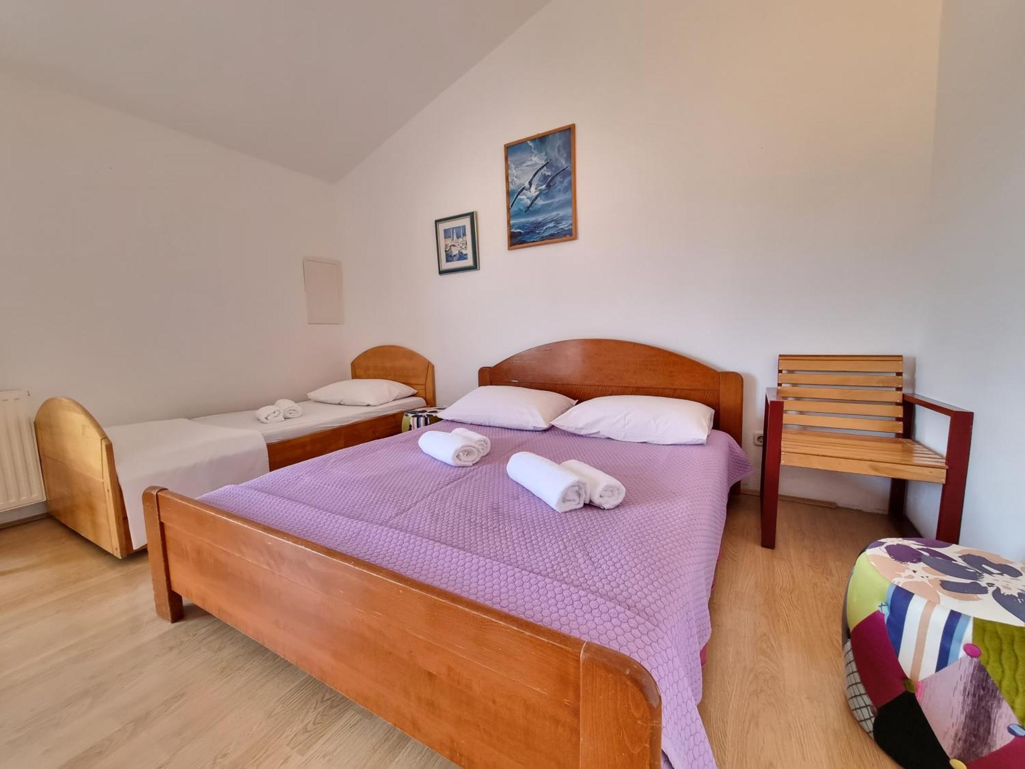 Rooms Slavica Okrug Gornji Rum bild